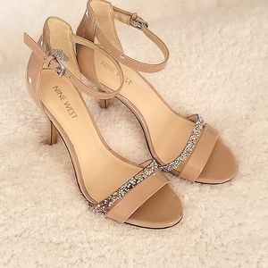 Nine West Nude Embellished Ankle Strap heels Size 7